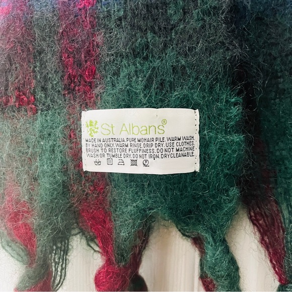 💯 Mohair Women's Scarf in Deep Green, Blue & Red - Picture 9 of 9